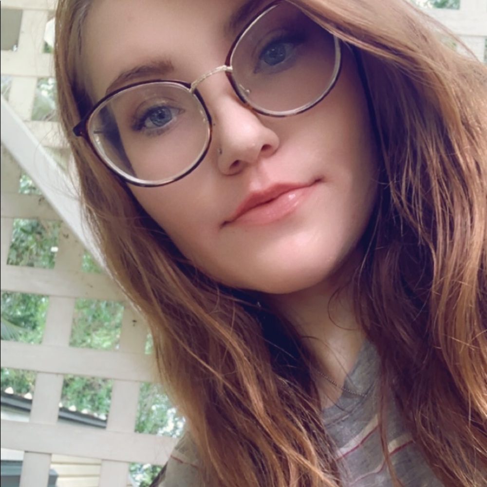 Meet your Posher, Britney